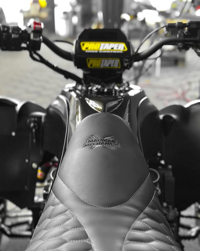 black Yamaha Raptor X 700R for sale - Image 5