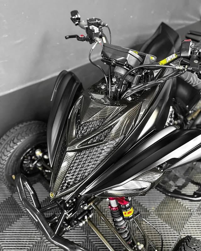 black Yamaha Raptor X 700R for sale - Image 3