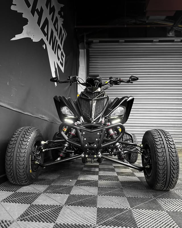 black Yamaha Raptor X 700R for sale - Image 2